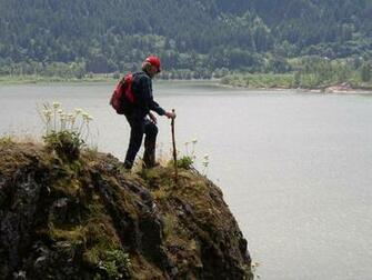 Wallpaper Background Hiker Enjoys Many Benches Cape Horn Loop