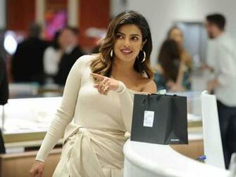 Priyanka Chopra New HD Photos