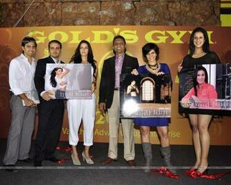 And Mandira Bedi Launches Gold Gym Calendar At Bandra Wallpaper