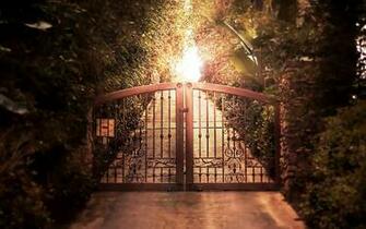 Gate Wallpaper Kb 4usky
