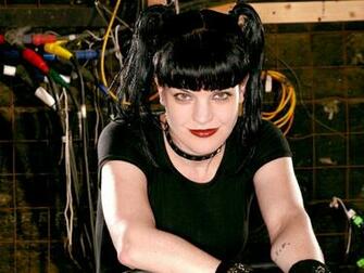 Abby Sciuto Wallpaper