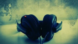 Wallpaper Stores Music