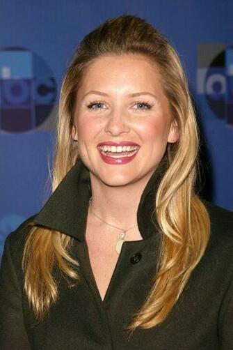 Jessica Capshaw HD Desktop Wallpaper