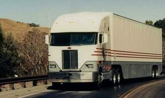 Peterbilt Cabover Aerodress Semitractor Wallpaper