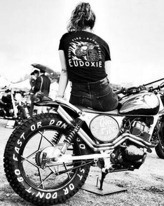 Motofemmes Au Go Fast Or Don T Tonyvoisin