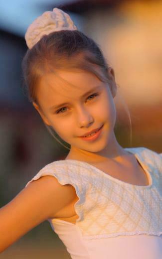Hannaf Girl Portrait At Sunset Nexus Wallpaper