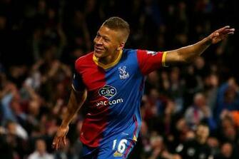 Dwight Gayle Crystal Palace Wallpaper HD Football
