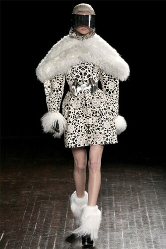 Mirte Maas Alexander Mcqueen Fall Winter Collection Jpg