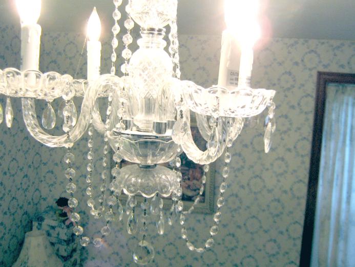 Wallpaper Chandelier Online