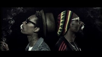 Wiz Khalifa And Snoop Dogg Smoking Rap Wallpaper