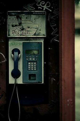Payphone Street Lights iPhone 5s 5c Se Wallpaper