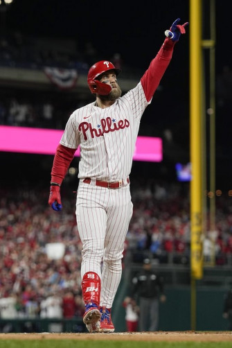 Harper Phillies Tie World Series Mark With Hr Top Astros