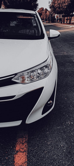 Yaris Toyota Car Wallpaper Portrait Lightroom Presets