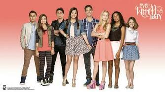 Las De Every Witch Way No Tienen Nada Que Envidiarle A Estas Chavas