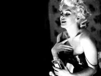 Marilyn Monroe Poster Full HD Wallpaper Desktop