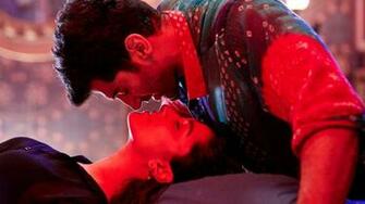 Ok Jaanu Romance Kissing HD Wallpaper