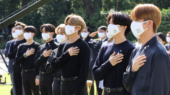 Korean Boy Band Bts Faces Uproar In China Over War Comments Wfxrtv