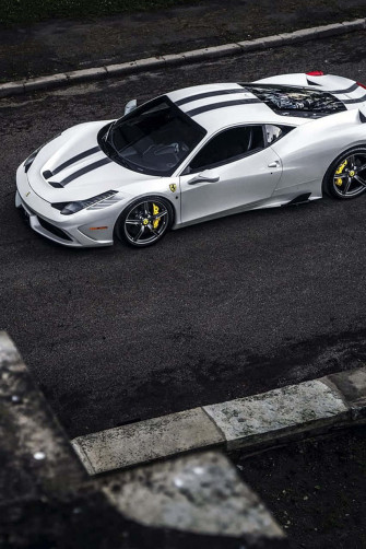 White Ferrari iPhone Wallpaper