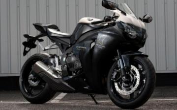 Wallpaper Cbr1000rr Black