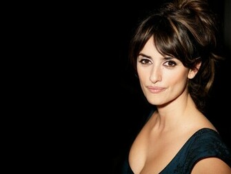 Spanish Actress Penelope Cruz Wallpaper Hot Bollywood And Hollywood