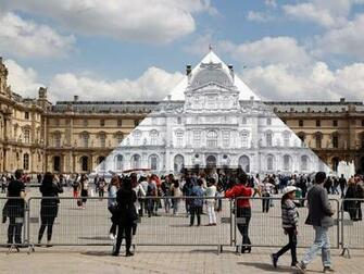 In Paris Artist Jr Makes Louvre Pyramid Disappear Cond Nast