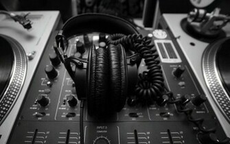 Justpict Dj Mixer Wallpaper