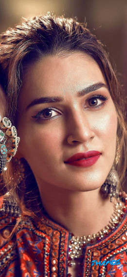 Kriti Sanon HD Wallpaper