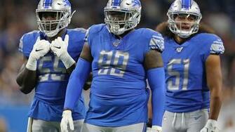 Former Uh Linebacker Jahlani Tavai Cracks Starting Lineup In Nfl
