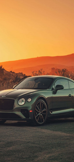 Treat Yourself To A Luxurious Experience Wallpaper