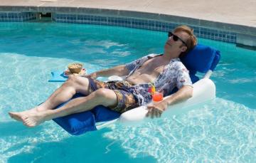 Wallpaper Pool Breaking Bad Sun Man Chair Drink Cocktail