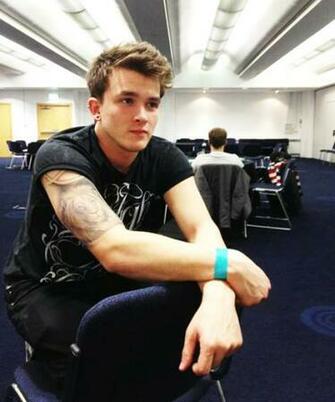 Josh Devine HD Wallpaper Photos Fanphobia