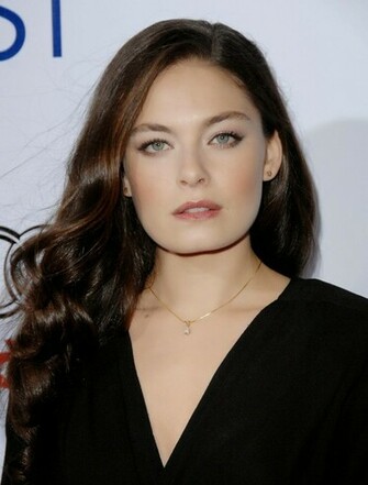 Celebrity Photos Alexa Davalos Wallpaper