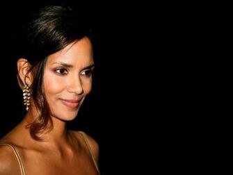 Halle Berry Wallpaper Celebrities