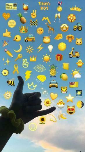 Lexi Maranda On Love Cute Wallpaper Background