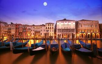 Italian Wallpaper