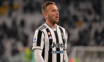 Arsenal S Month Loan Bid For Juventus Midfielder Arthur Is On