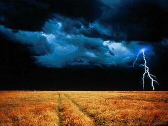 Wallpaper Harbingers Of The Storm Clouds