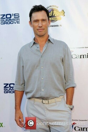 Jeffrey Donovan Wallpaper