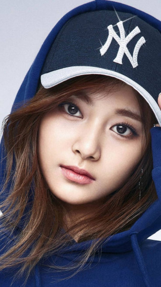 Asian Women Wallpaper