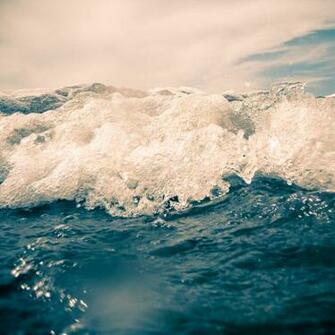 iPad Wallpaper Apple Waves Blue Sea Ocean Pixel Popular HD