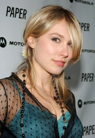 Sarah Carter Wallpaper
