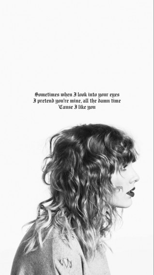 Taylor Swift Reputation Delicate Wallpaper