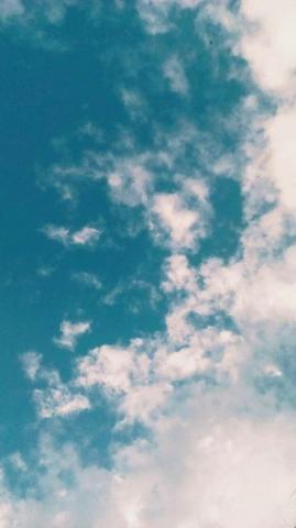 Beautiful Cloud Aesthetic Wallpaper Background For iPhone