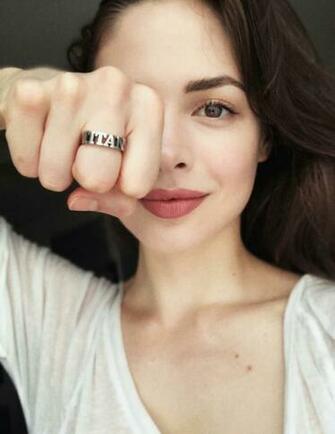 Conor Leslie As Donna Troy Aka Wondergirl In Dc S Titans 9gag