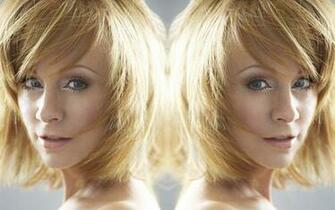 Lovely Lady Reba Mcentire Photo