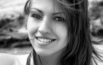 Eufrat Brunette Bw Close Up Face Girl Gray Non Nude