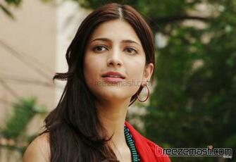 Sunny Leone HD Wallpaper Santabanta Shruti Hassan