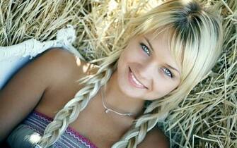 Beautiful Blonde Desktop Pc And Mac Wallpaper