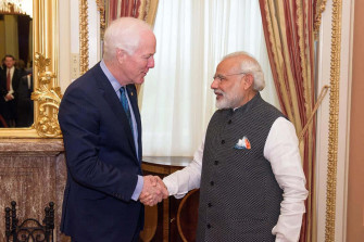 John Cornyn Handshaking Somebody 5xzul5frr0almiwh Wallpaper
