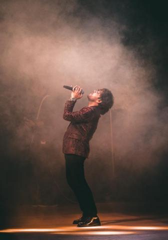 Best Singing Pictures HD Image